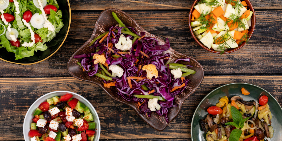 Saladas Criativas de Primavera: Refrescantes, Coloridas e Saborosas